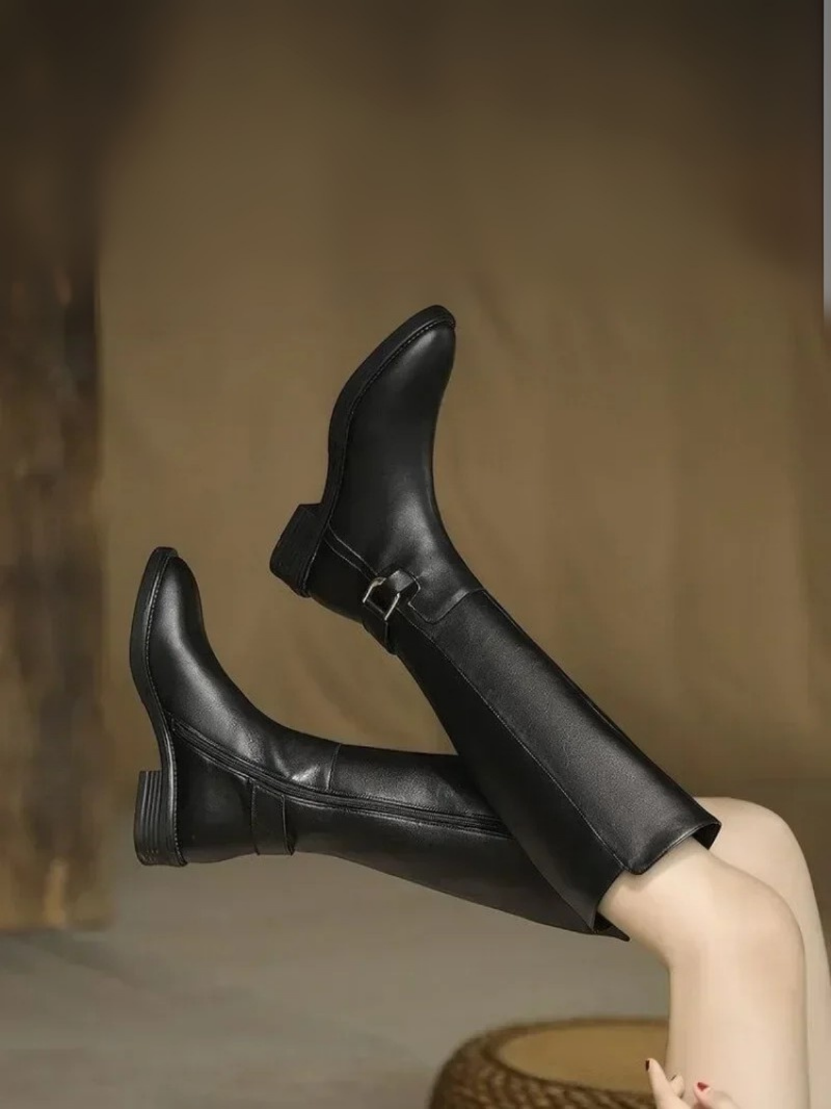 Bottes hautes au genou avec boucle de ceinture
