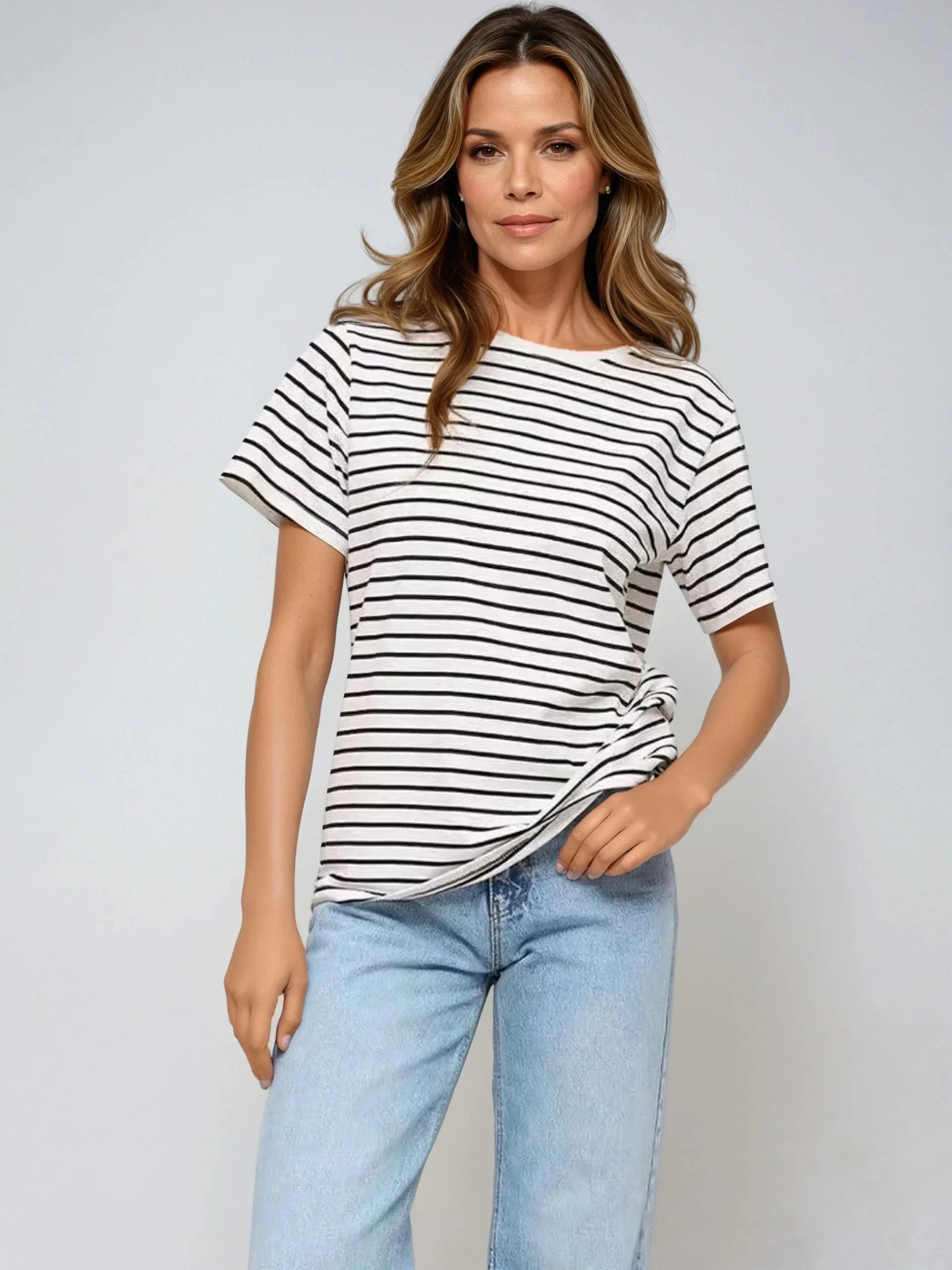 Round Neck Striped T-shirt - LA FEMME WANDERER