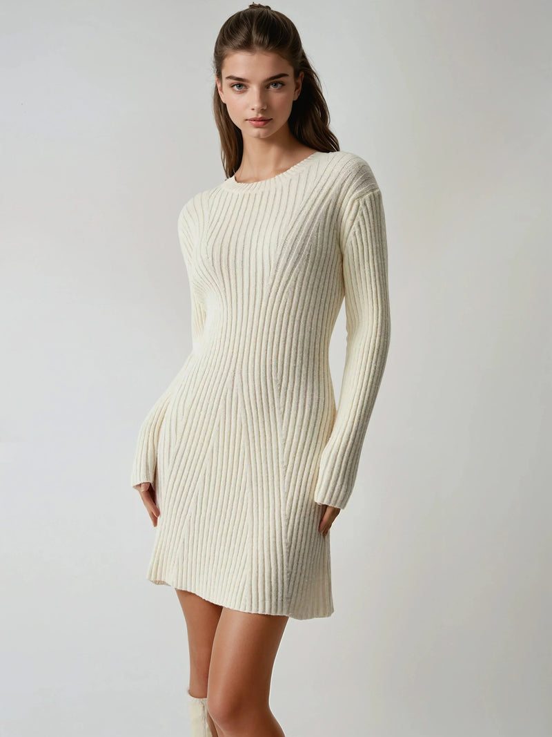 Robe pull courte à manches longues et côtelée