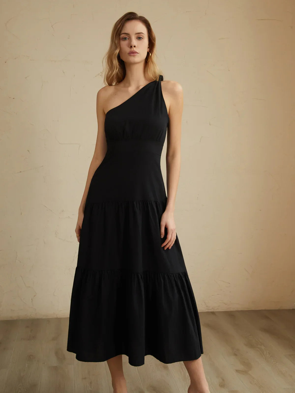 Asymmetric Shoulder Knotted Midi Dress - LA FEMME WANDERER
