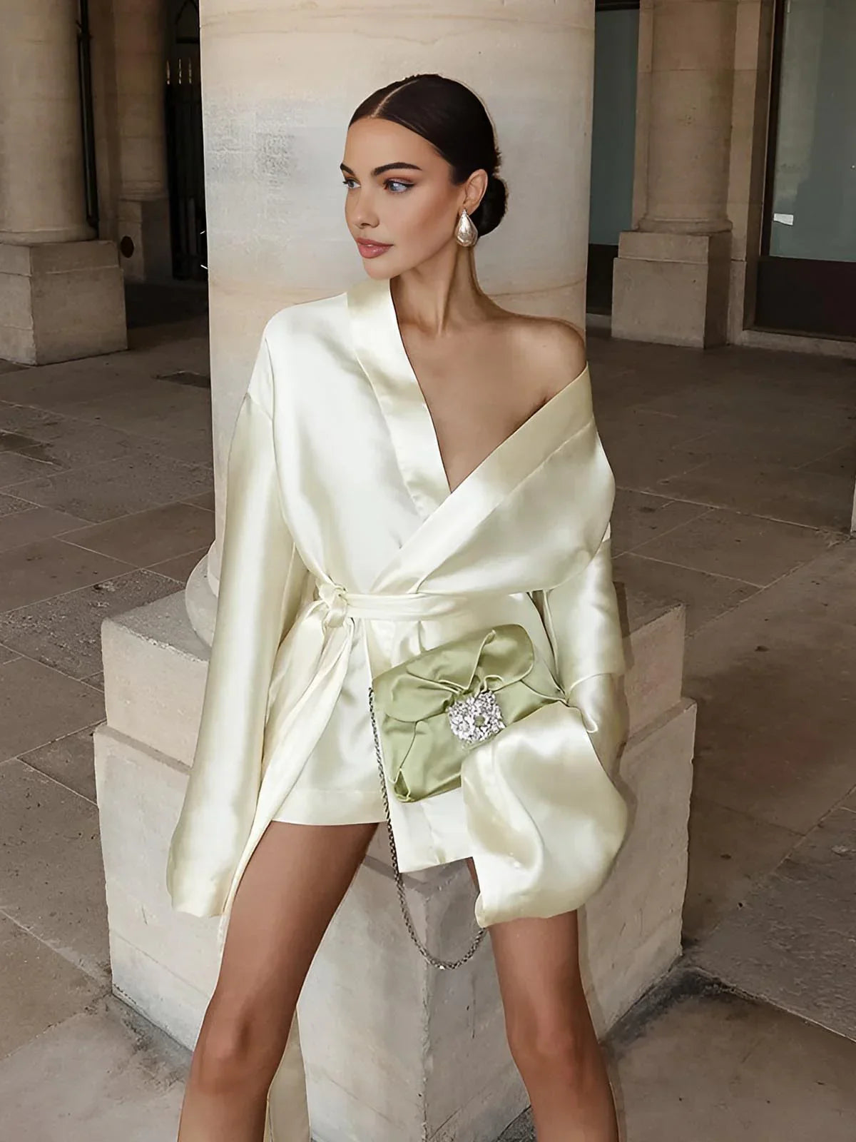 V-Neck Belted Loose Dress - LA FEMME WANDERER