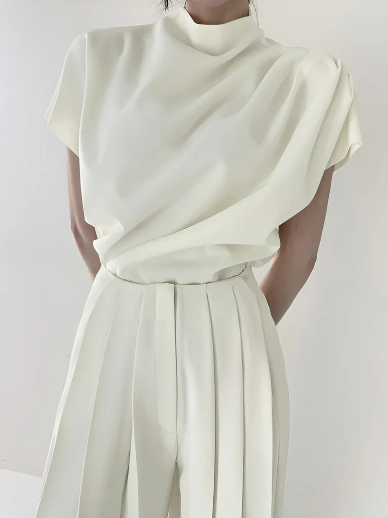 Haut à manches courtes de style minimaliste élégant