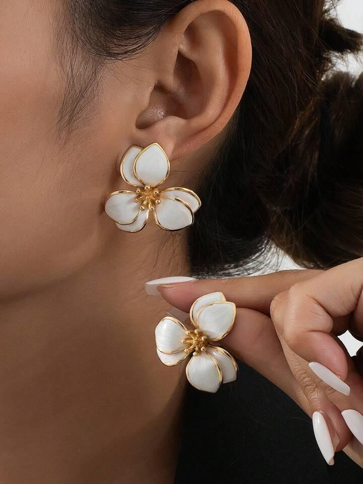 Vintage Design Flower Earrings - LA FEMME WANDERER