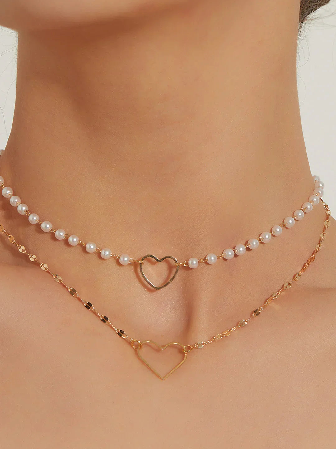 Layered Pearl Heart Charm Necklace - LA FEMME WANDERER