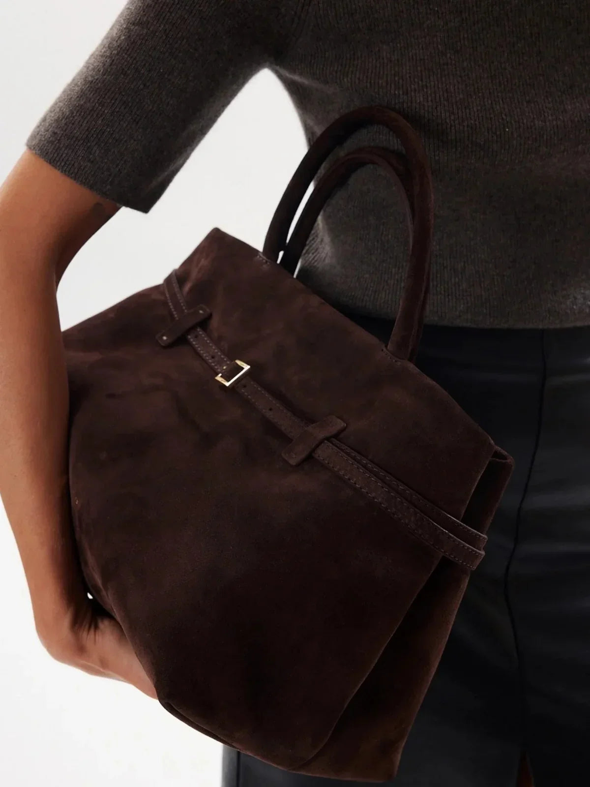 Classy & Chic Look - 3 - LA FEMME WANDERER