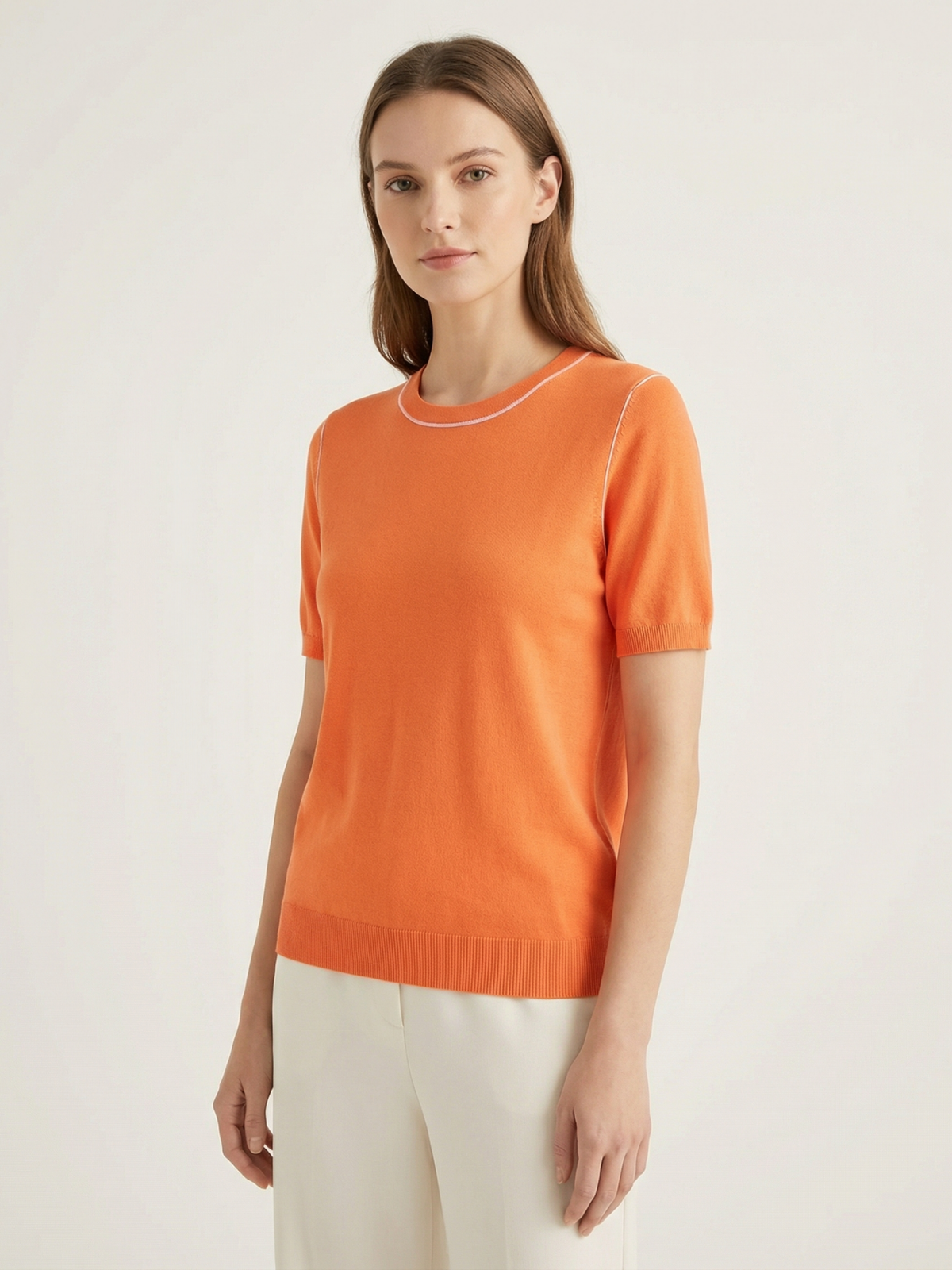 Contrasting Piping O Neck Knit Tee