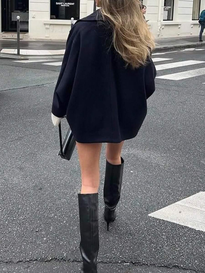 Veste en laine à épaules ouvertes, col montant et revers