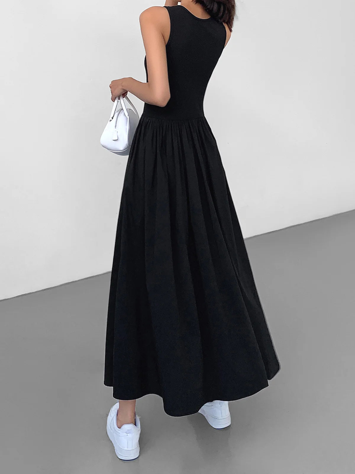 Black Dress Capsule - 1 - LA FEMME WANDERER